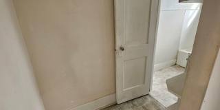 Lower one bedroom unit on east side Gallery 7