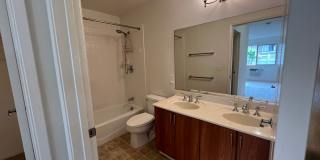 Spacious 2 bedrooms, 2 full baths with enclosed garage Spacious 2 bedrooms, 2 full baths with enclosed garage Gallery 10