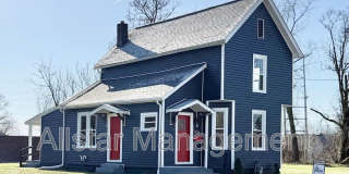 924 Spring Avenue NE Gallery 1