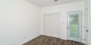 1592 Southern Avenue Gallery 5