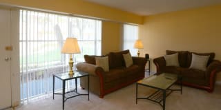 Belcrest Plaza Gallery 9