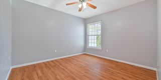 Now Available! 2 bed 2 bath condo in The Tides at Pelican Landing! Gallery 11