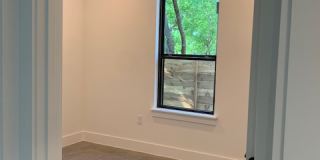 403 W Monroe St Gallery 9