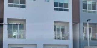 2505 NE 193rd St Gallery 18