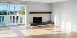 Stunning Manhattan Beach Condo - 5 Minutes From The Beach! Gallery 7