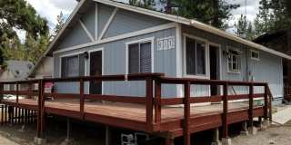 Large 2 Bedroom! Gallery 1