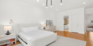 2739 NE 15th Street Gallery 25