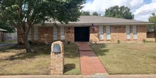 1833 Skyline Dr Gallery 1