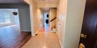 4 Bedroom, 4 Bath Townhouse Gallery 3