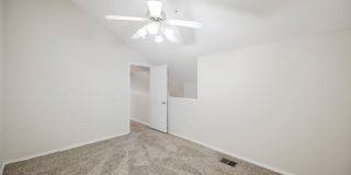 Gated Community townhome, with private garage Gallery 52