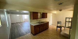 2818 W. Saint Paul Avenue, Milwaukee - 3 Bedroom House Gallery 1