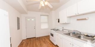 3820 North Sheffield Avenue Gallery 2