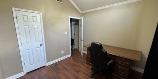 Gorgeous 3 Bedroom Home Gallery 16