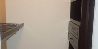 853 NE 37th St Gallery 11