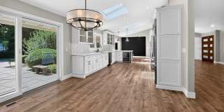 Gorgeous 4 Bedroom PLUS Spacious Bonus Room with Pool in Desired Alamo Neighborhood Available Now! Gallery 16