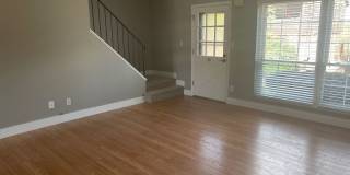 South Denver, 2 bed 2.5 bath Townhome, 2 Car Parking, Close to Light Rail Gallery 5