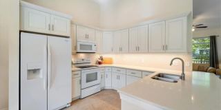 ***Ask about the TWO WEEKS FREE**OLDE NAPLES LUXURY ANNUAL HOME ** PRIVATE HEATED POOL & SPA ** PET FRIENDLY ** 3 BEDROOM, 2 BATHROOMS ** AVAILABLE NOW ** FURNISHED ** OLD NAPLES ** CLOSE TO BEACH ** NO HOA MOVE IN TODAY ** Gallery 4