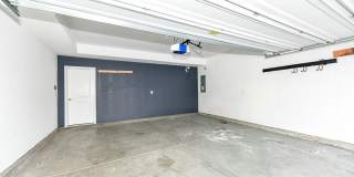 5825 Sheffield Lane Gallery 30