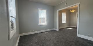 2 Bed House w/ Ramp Access and Fenced in Back Yard + Walk In Shower Gallery 4