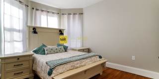 Most Luxurious OFF-CAMPUS CHOICE! near BU campus!  Heat & HW Inc. W/D in Unit Gallery 12