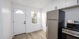 Detached 1 Bed 1 Bath Cottage Gallery 1