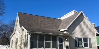 Cozy Multi-Level Living Close to Downtown Gallery 1