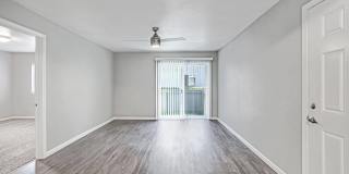 The Henley Apartment Homes Gallery 27