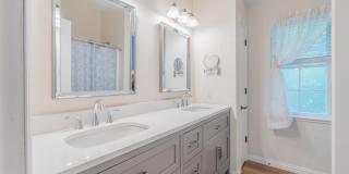 1115 E Azalea Lane Gallery 20
