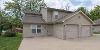 Large 4 bedroom Duplex Gallery 1