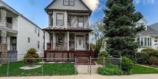 4326 N Avers Avenue Gallery 4