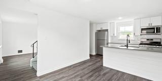 AVAILABLE JULY 1ST! Don't miss this RENOVATED 3-BEDROOM!! Gallery 17