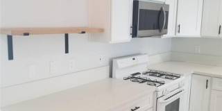 410 Hopedale Avenue Gallery 3