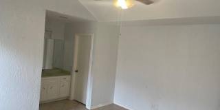 2432 W Iris Avenue Gallery 13