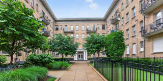 Sunny 1br with Balcony in Columbia Heights! Gallery 20