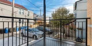 1244 W Huron Gallery 9