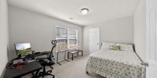 Charming home in Bentonville School District Gallery 8