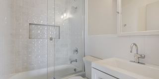 1550 N Lake Shore Drive Gallery 10