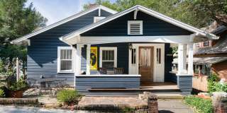 Beautifully Updated House - Awesome Montford Location Gallery 1