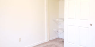 909 Gellatly St. Gallery 28