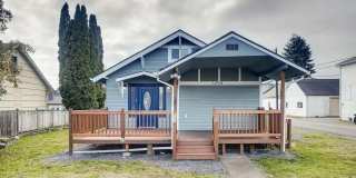 Updated 2BR Home in Marysville – Spacious Garage, Decks & RV Parking! Gallery 1
