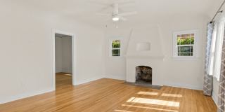 Elevated Golden Hill 2BR with Southwesterly Views with A/C & Detached Garage Gallery 6