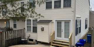 Spacious Family Three Bedroom Townhouse in Damascus! Pets Welcomed & Parking Included! Gallery 29
