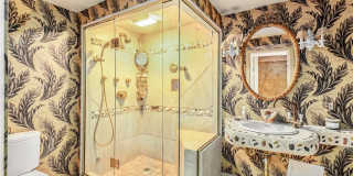 2378 Glenwood Drive NE Gallery 22