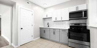 5749 W Chicago Gallery 10