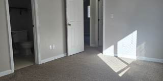 Cute end unit townhome 3-bedroom 2 baths in Thornton. Gallery 11