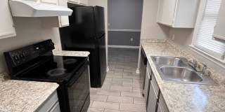 Charming 3-bedroom, 2-bath townhouse Gallery 7