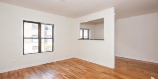 827 West Waveland Gallery 1