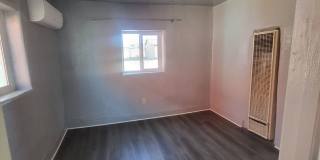 Newly renovated 2 bedroom House Gallery 5