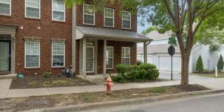 Beautifully maintained 3-bedroom, 2-bath townhome in Nashville’s highly desirable Lennox Village Beautifully maintained 3-bedroom, 2-bath townhome in Nashville’s highly desirable Lennox Village Gallery 5