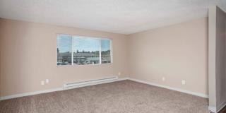 Heights at Sheridan Gallery 13